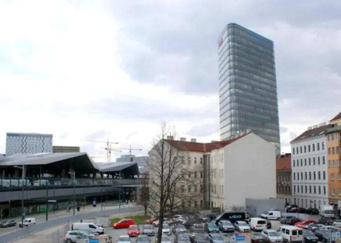 Nr 1 Apartment With 2 Balconies 3 Bedrooms Near Main Train Station